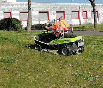 tracteur vert